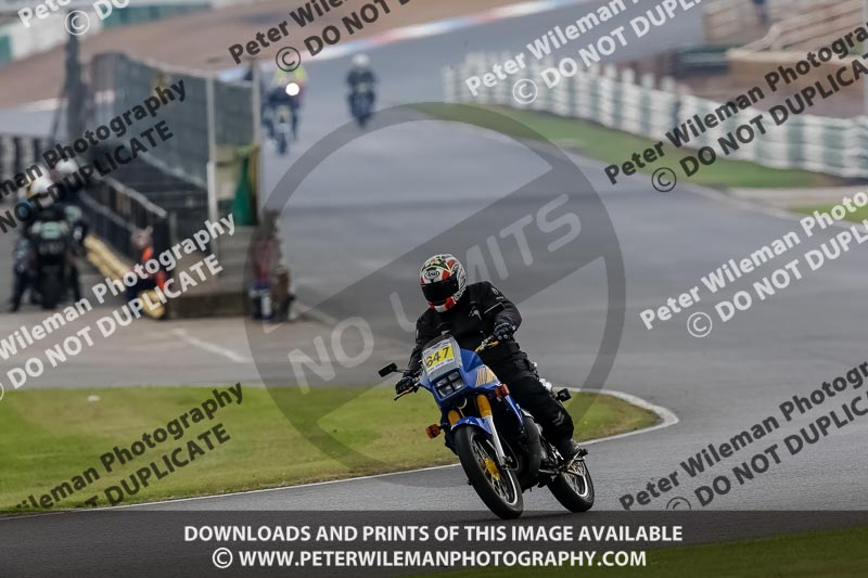 Vintage motorcycle club;eventdigitalimages;mallory park;mallory park trackday photographs;no limits trackdays;peter wileman photography;trackday digital images;trackday photos;vmcc festival 1000 bikes photographs